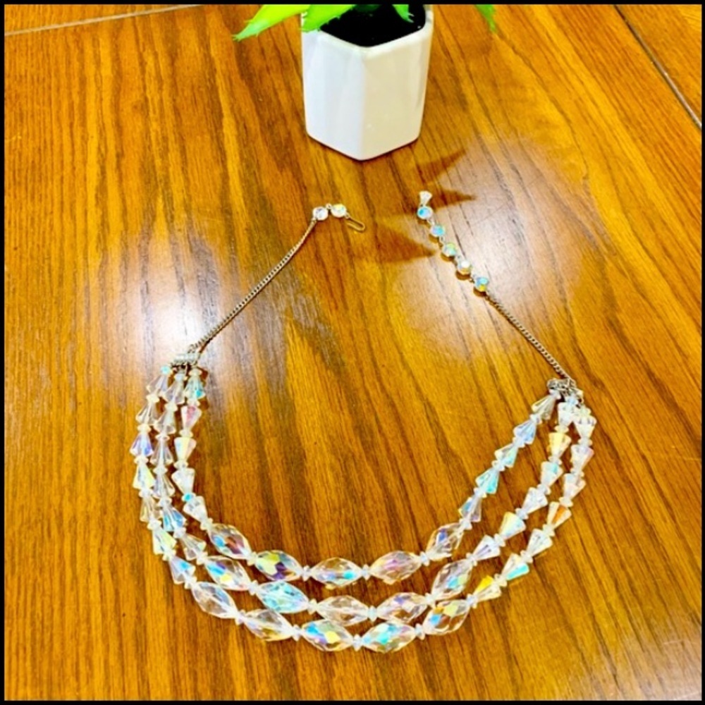 🔥HOST PICK🔥 VINTAGE Crystal Prism Glass Necklace